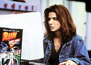 Web-Alptraum im Film: Per Elektronik ausspioniert, entrechtet, kriminalisiert ("Das Netz" (1995) mit Sandra Bullock)
